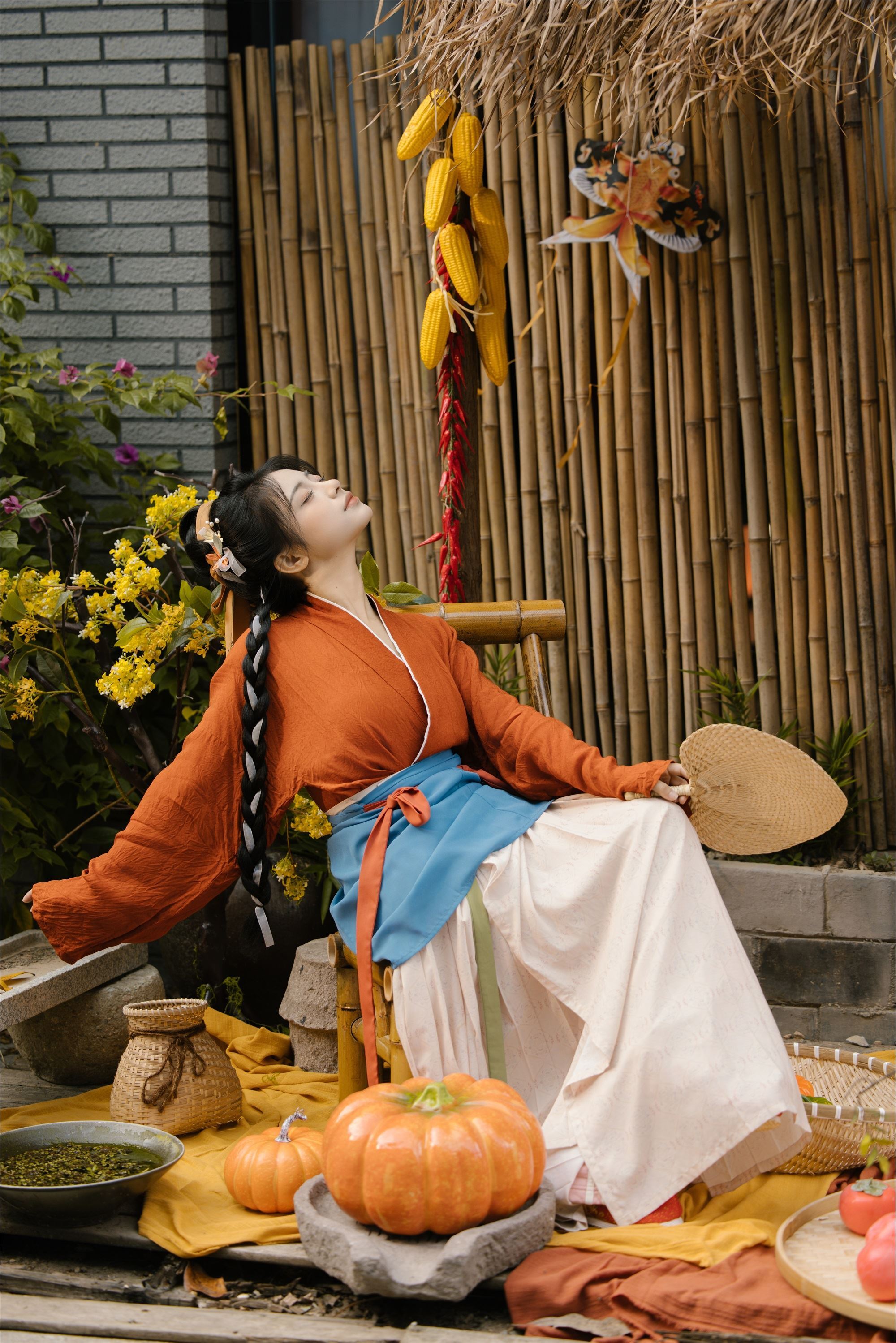 YITUYU艺图语 2025.01.18 晒秋 衔鹿